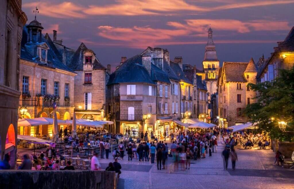 Cozy Cottage With Garden In Sarlat Medieval Centre エクステリア 写真